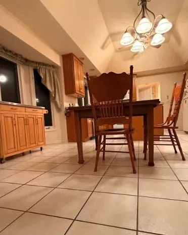 Kitchen Dining after cleaning